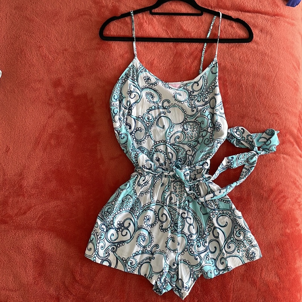 Lilly Pulitzer Blue and White Deanna Romper in Ship Up or Shape Out Size Small